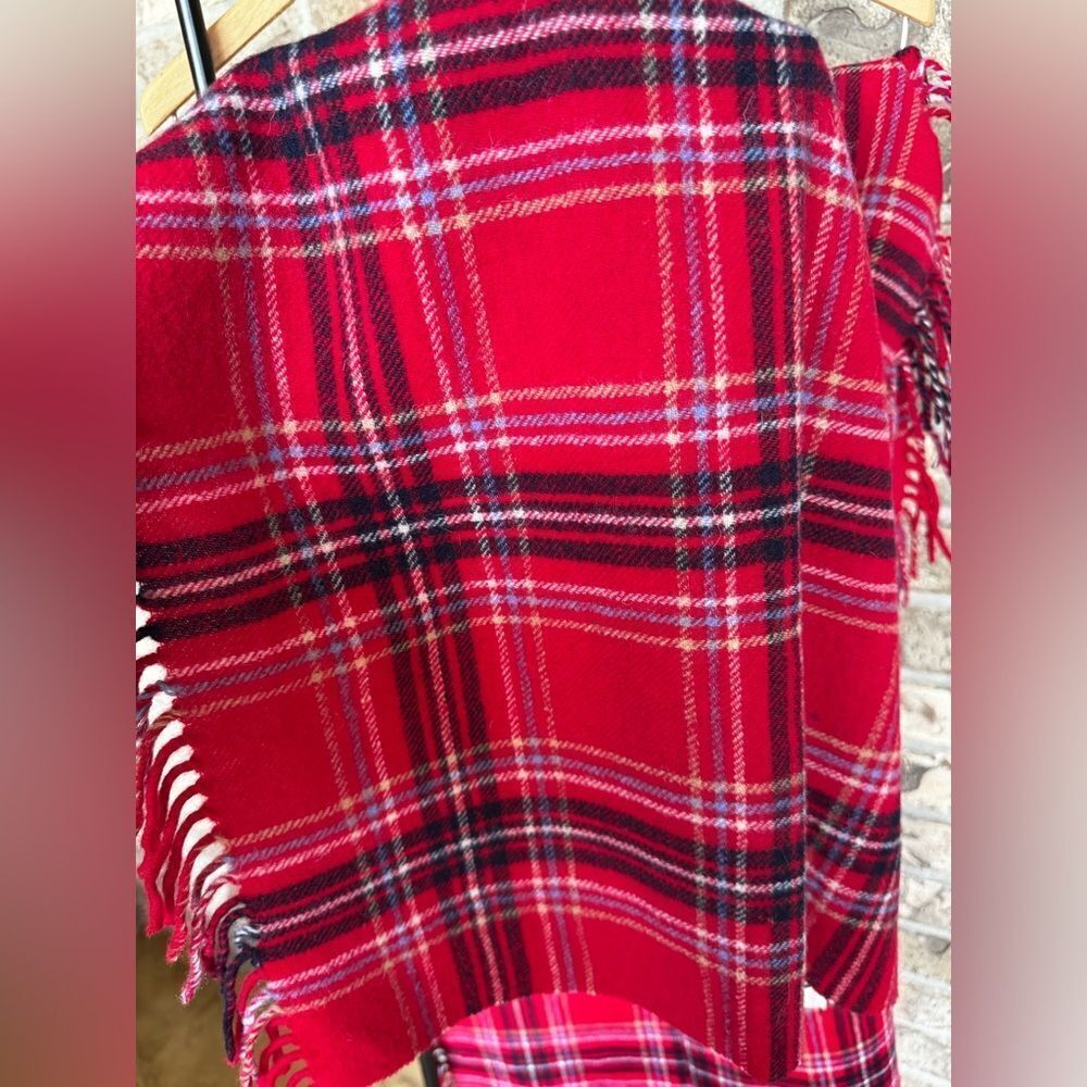 Talbots Red Plaid Wool Scarf – 100% Wool - Picture 5 of 7